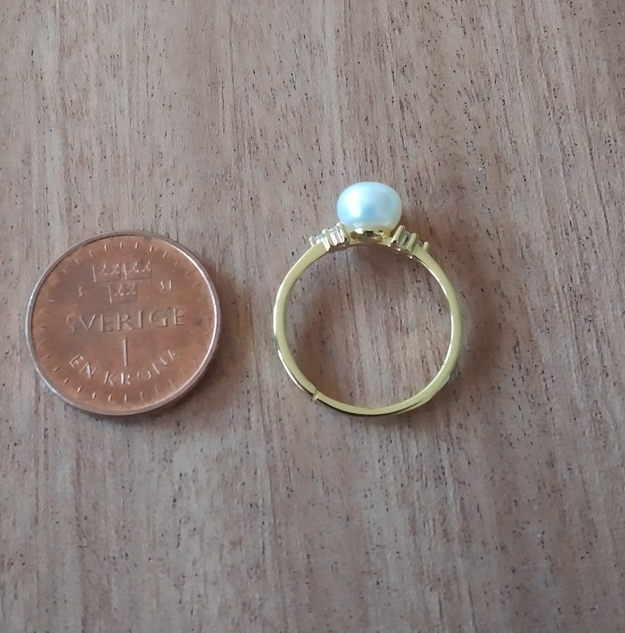 Guldpläterad silver 925 ring med sötvattenspärla och zirkonstenar (öppen ring)