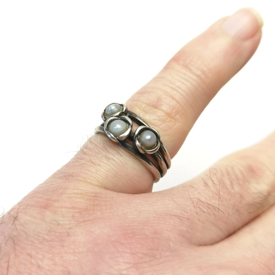 Algot Enevoldsen sølv ring med perler Pandora