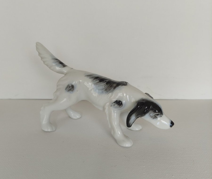 Vintage-porslin-figurin-hunden