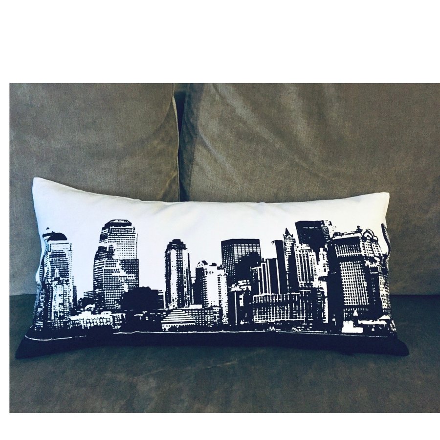 Kuddfodral med skyline motiv från HM Home 30x60cm