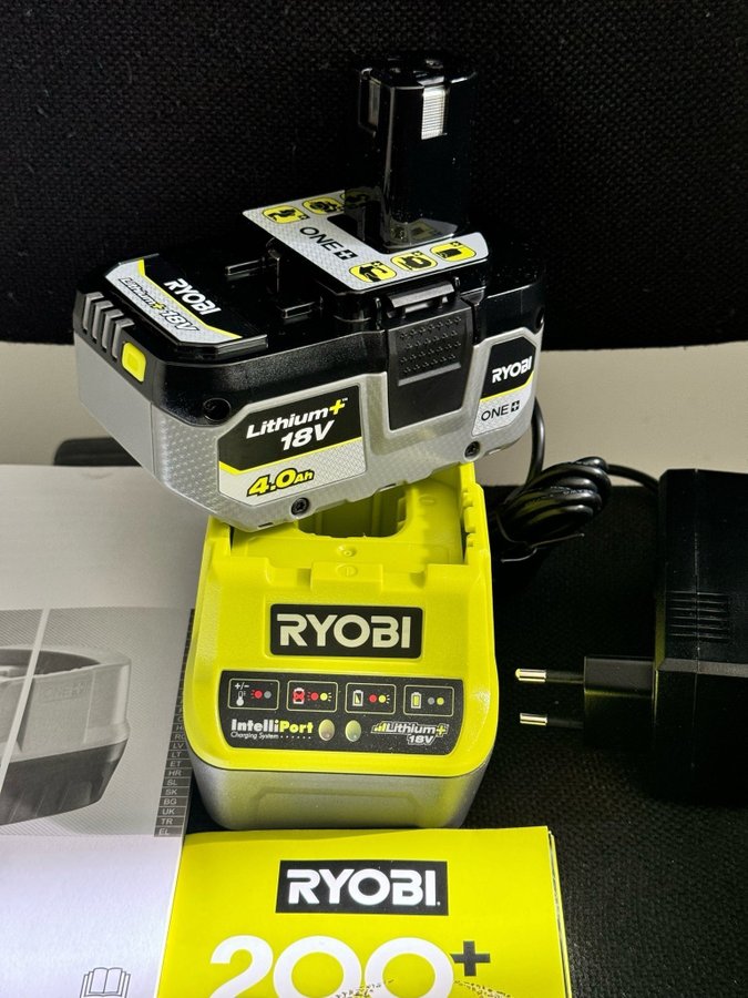 Ryobi 4.0Ah ONE+ batteri och laddare 18V