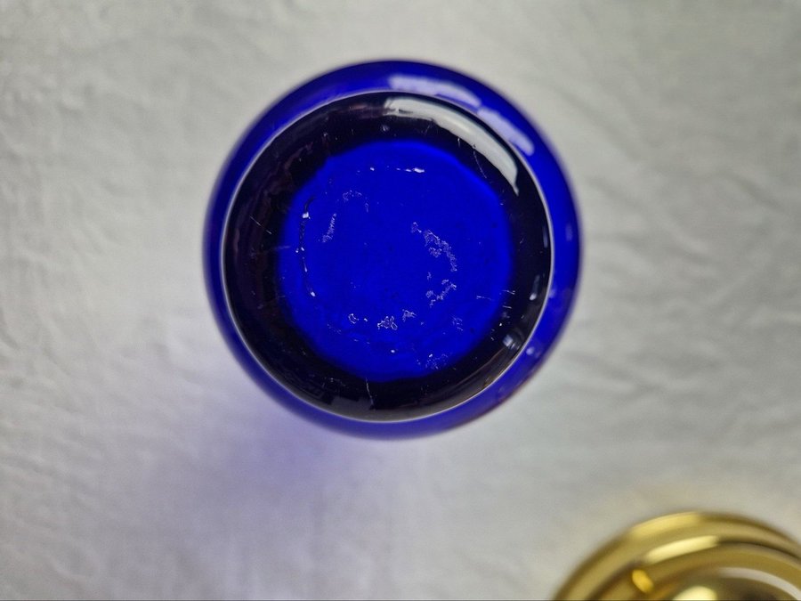 Vas koboltblått virvlade glas munblåst organiska formar