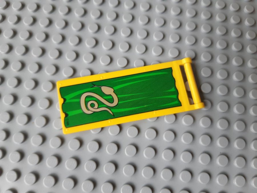 LEGO 30292px1 Flag 7 x 3 Gryffindor Lion Slytherin Snake Harry Potter