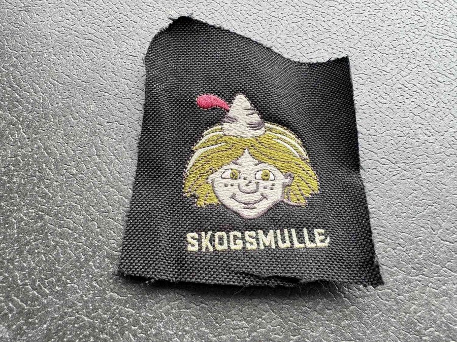 Skogsmulle 80 mm bred Tygmärke äldre F