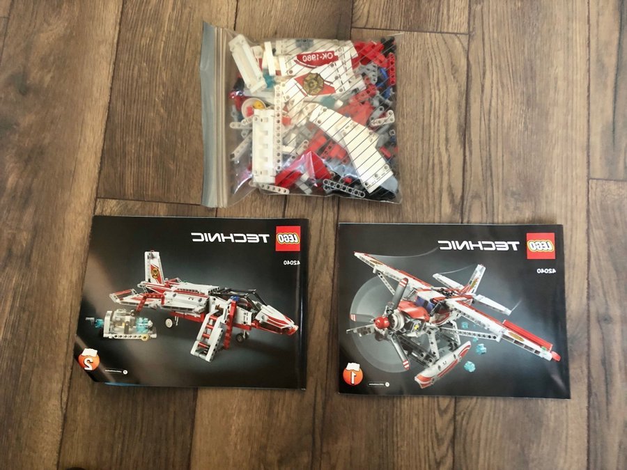 Lego Technic 42040 ”Fire Plane"