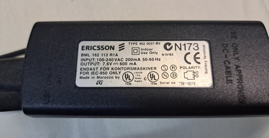 Original Ericsson TYPE 402 0036-BV 76v Charger 402 0037-BV