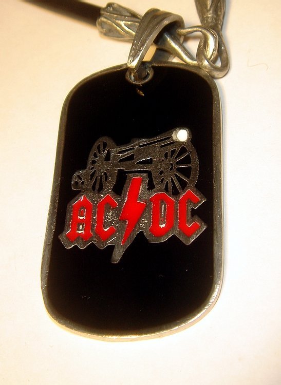 AC DC NYTT DOGTAG HALSBAND Svart röd på TENN !!!!!