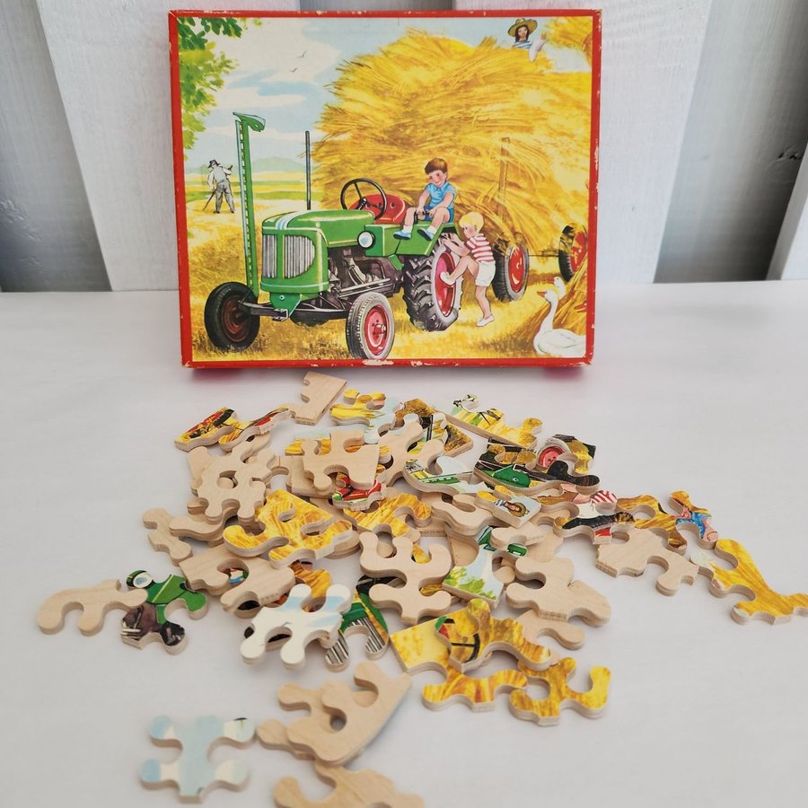 Retro Wooden Puzzle Green Tractor Children Hay  Ducks