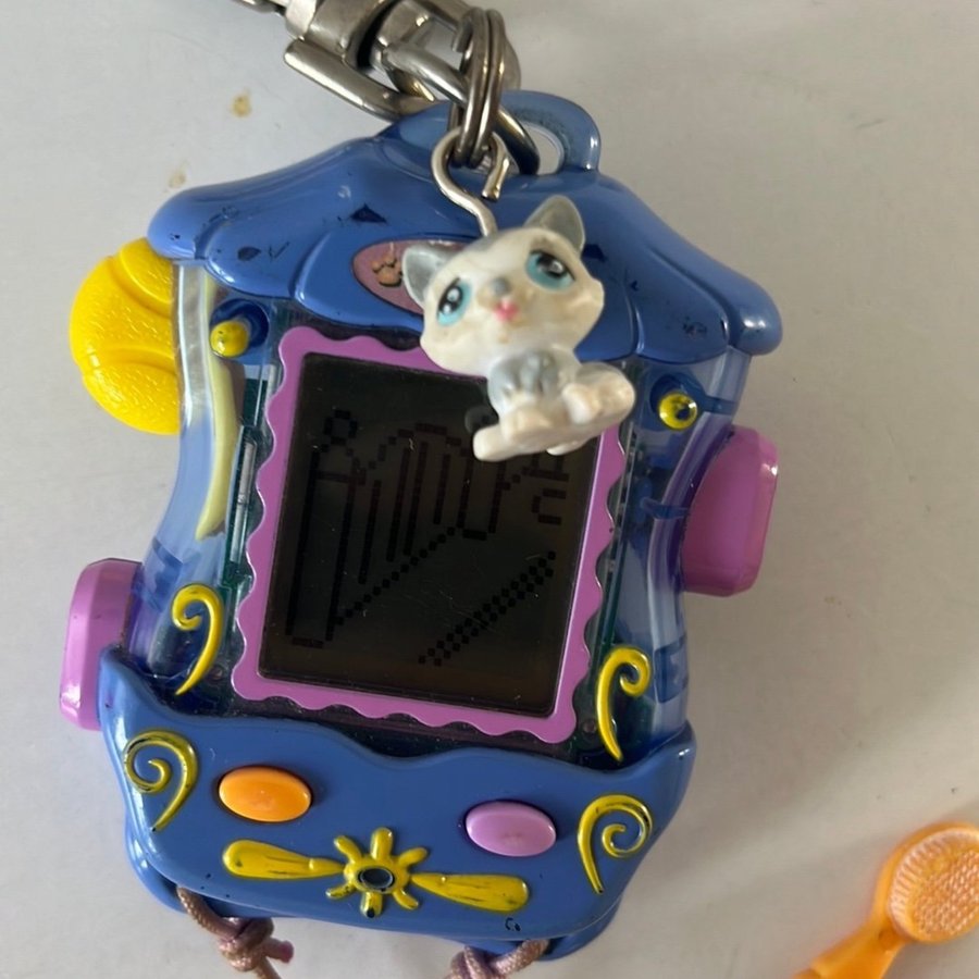 Littlest Pet Shop Husky digital pet