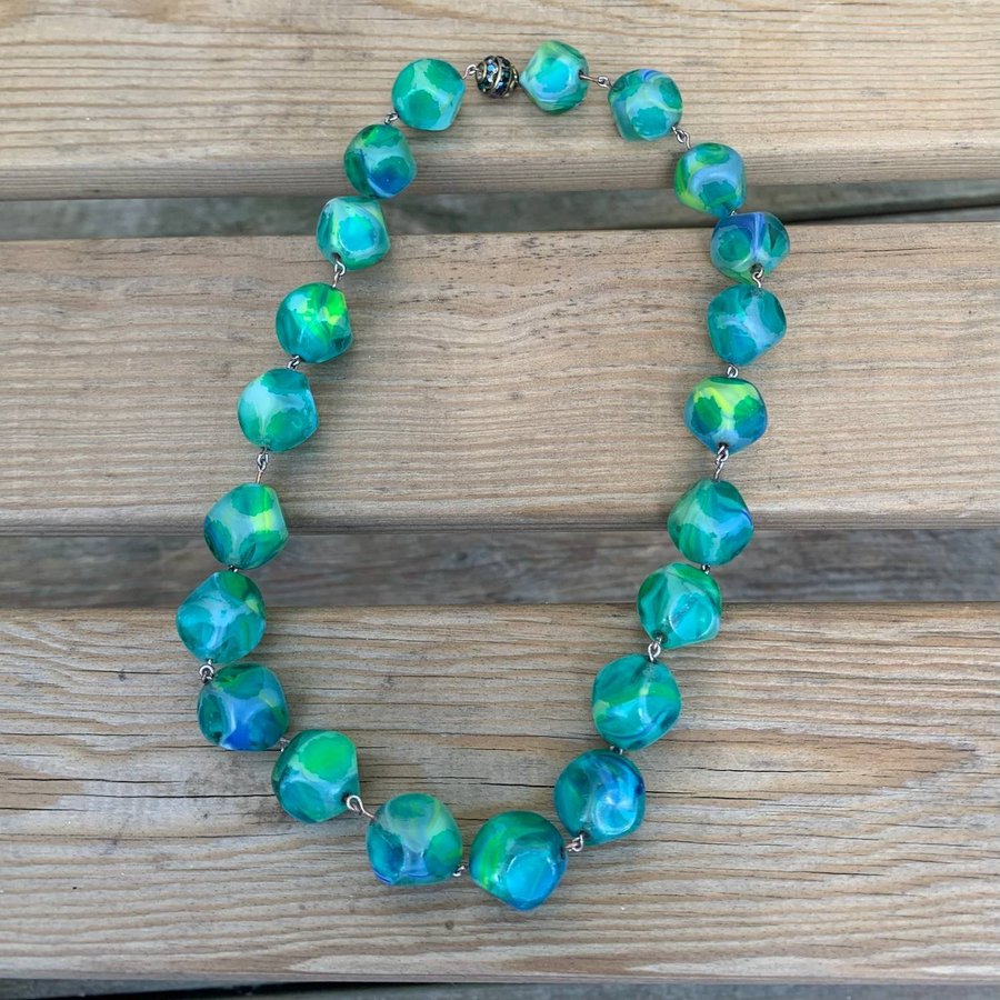 Vintage Halsband pärlor i grönt glas