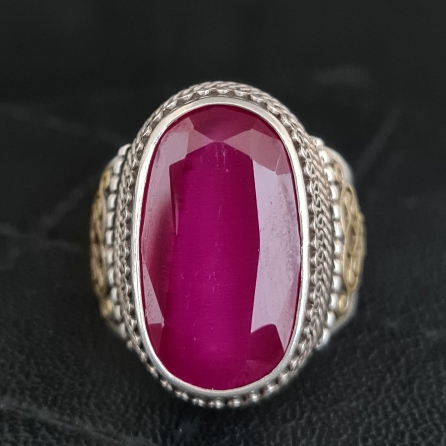 OTROLIGT DESIGN SILVERRING HANDGJORD NATURELL ROSA RUBIN STEN ART DECO