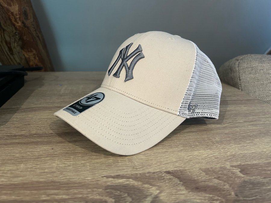 Keps New York Yankees Branson MVP Natural Trucker - 47 Brand