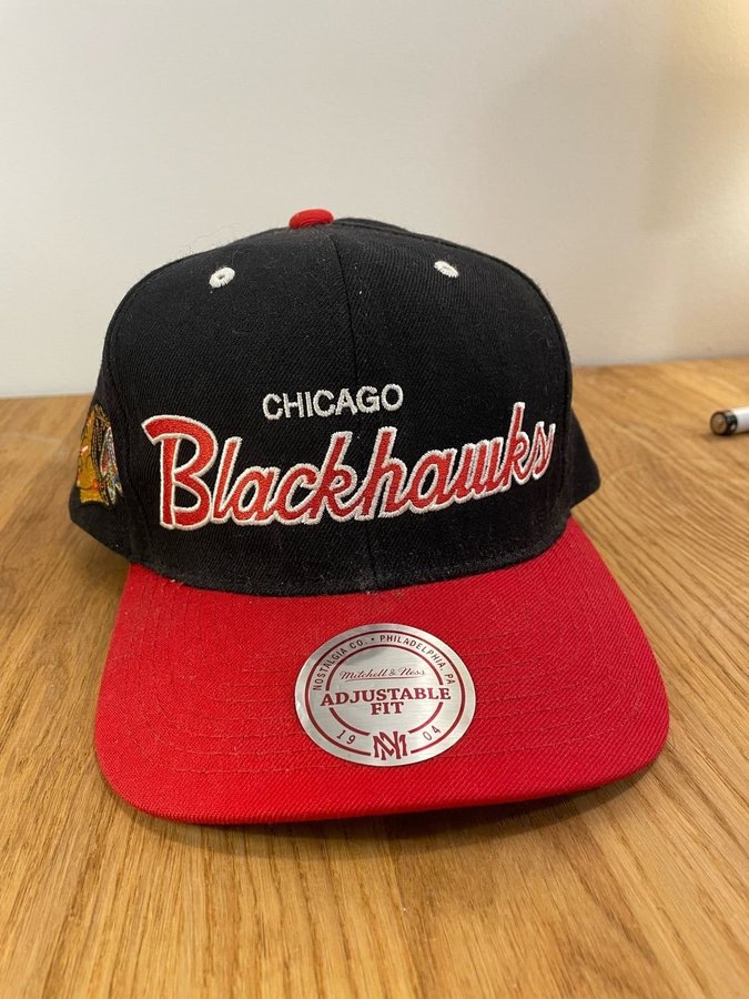 Vintage Chicago blackhawks keps Mitchell  ness NHL