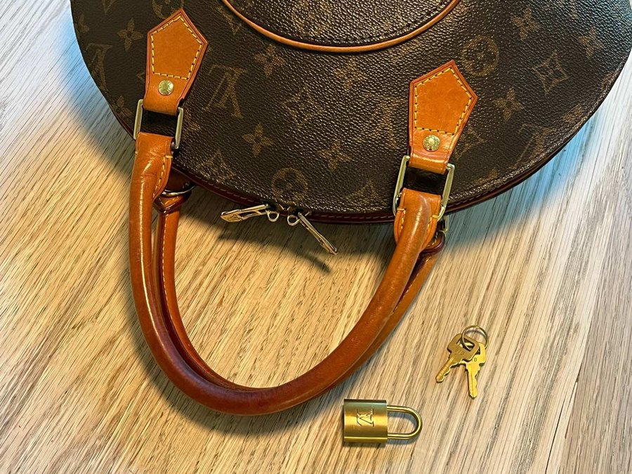 VINTAGE LOUIS VUITTON ELLIPSE PM VÄSKA