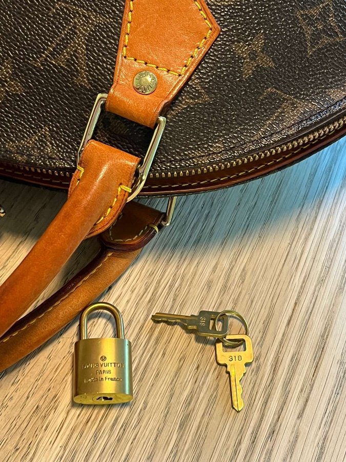 VINTAGE LOUIS VUITTON ELLIPSE PM VÄSKA