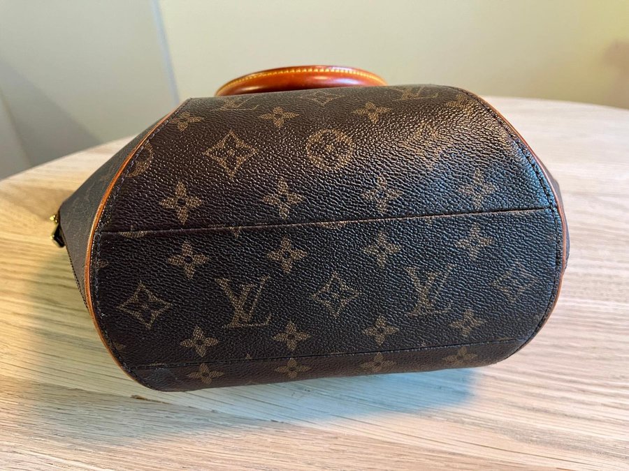 VINTAGE LOUIS VUITTON ELLIPSE PM VÄSKA