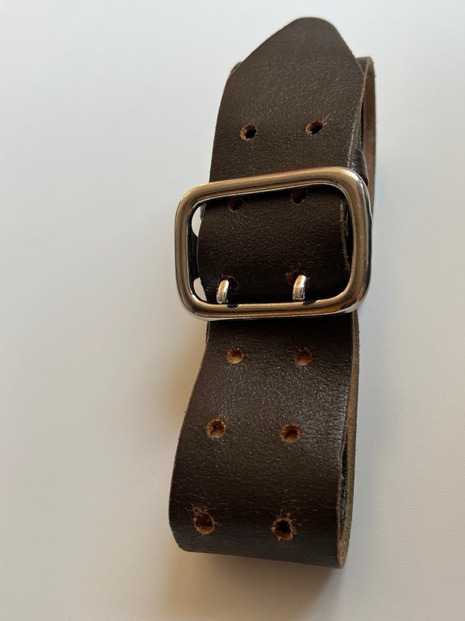 Vintage brown leather belt 90 cm total length