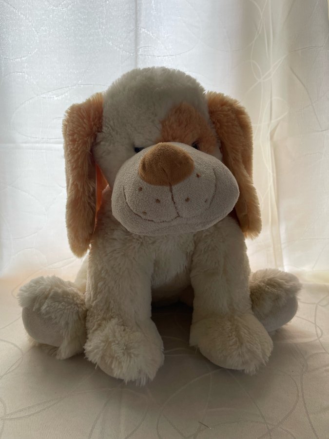 Hund stor sittande beige ljusbrun mjukisdjur gosedjur 33x32x30cm