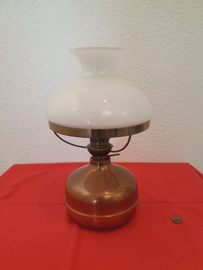 Retro Vintage Fotogenlampa Oljelampa Bordslampa i koppar och glas