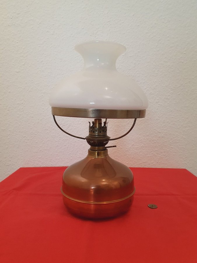 Retro Vintage Fotogenlampa Oljelampa Bordslampa i koppar och glas