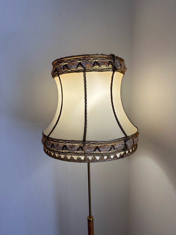 Golvlampa/ lampa/ teak/ art deco/ tyg/ 50tal/ bergbom G- 34/ stämplad/ mässing