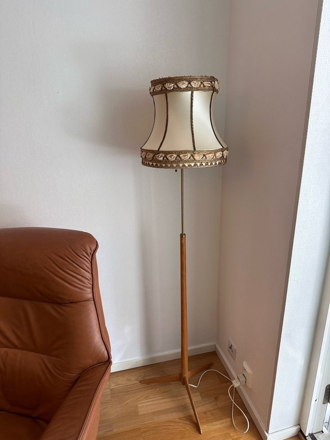 Golvlampa/ lampa/ teak/ art deco/ tyg/ 50tal/ bergbom G- 34/ stämplad/ mässing