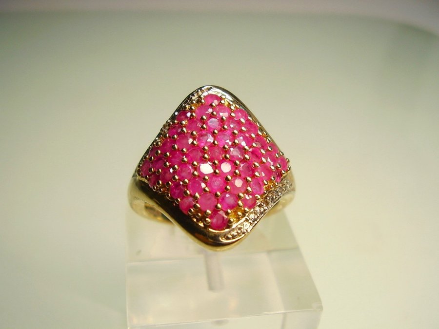 DESIGNER RUBY COCTAIL RING / DESIGNER RUBIN COCTAIL-RING