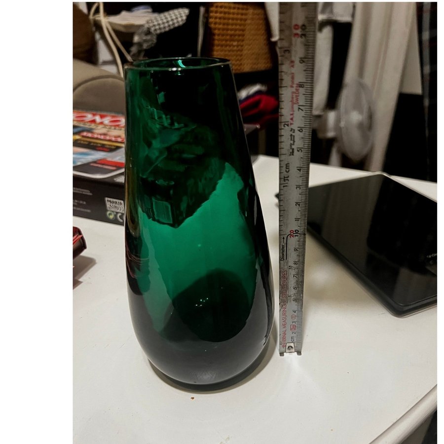 Grön VAS pressat Glas