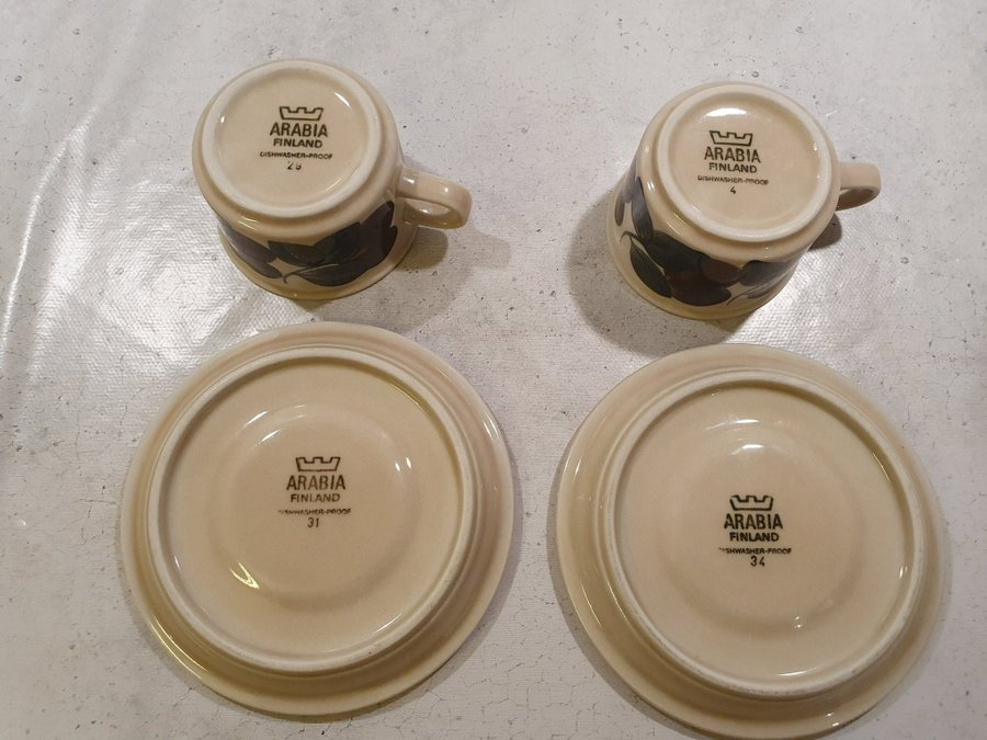 ARABIA 2 espresso koppar med fat "Ruija" Raija Uosikkinen Mint condition