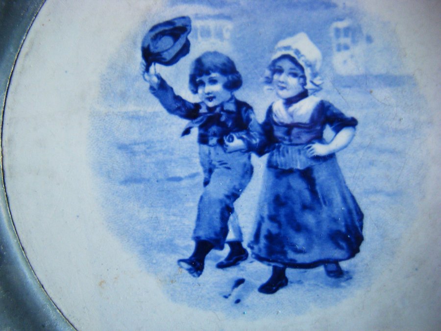 Antik skål i från 1800 - talet i porslin och tenn - Fat - Barn - Samlare - Retro