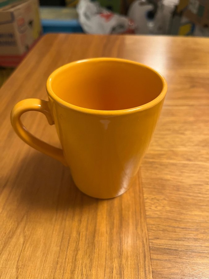 Orange kaffemugg