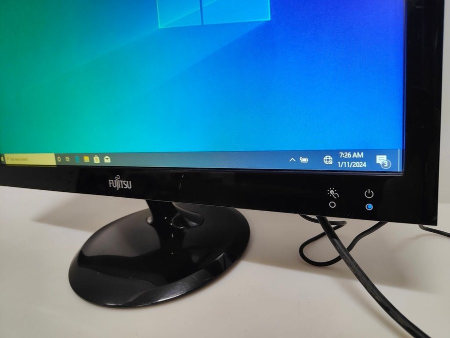 Fujitsu SL22W-1 LCD Widescreen 22 inch Monitor