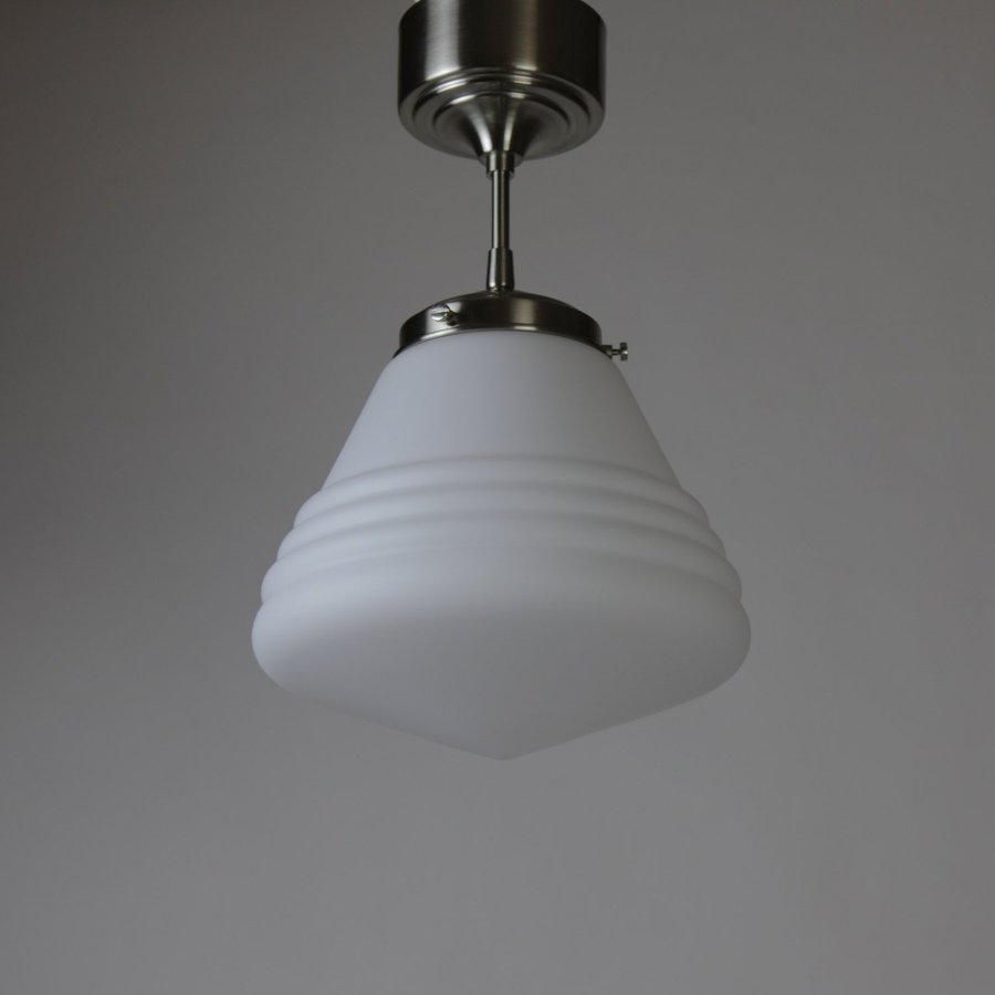 Klassisk Art deco funkis taklampa Opalglas och metall Nyskick