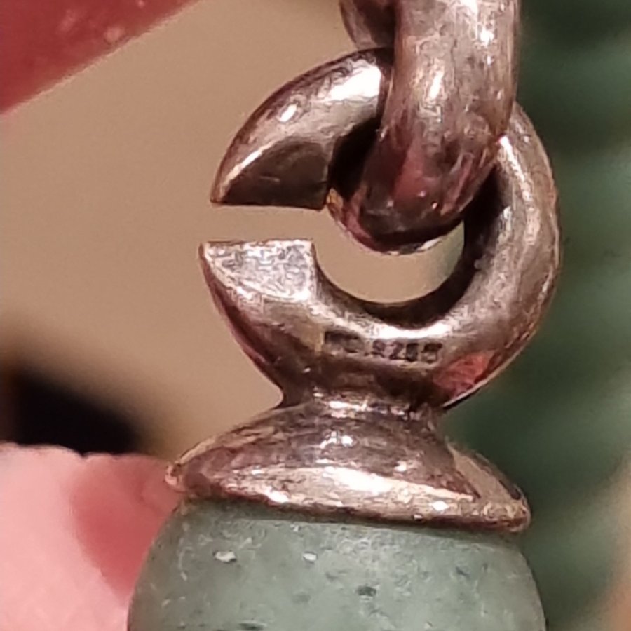 Äkta stenar halsband monterat med silver 925