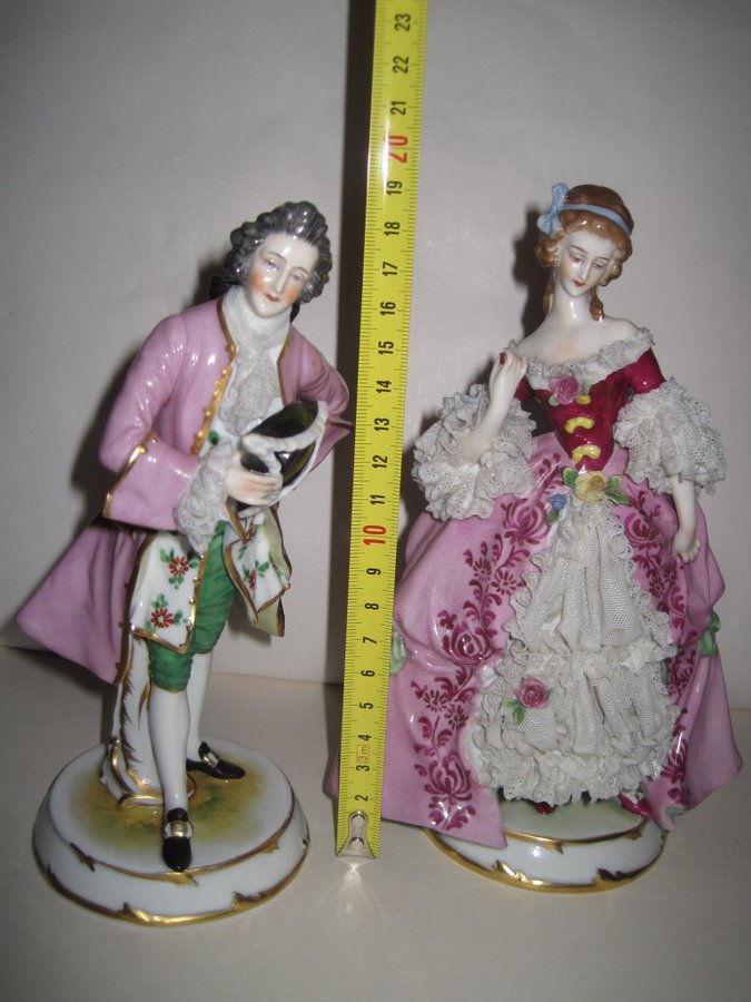 FIGURIN porslin 2 figurer rokokostil Germany