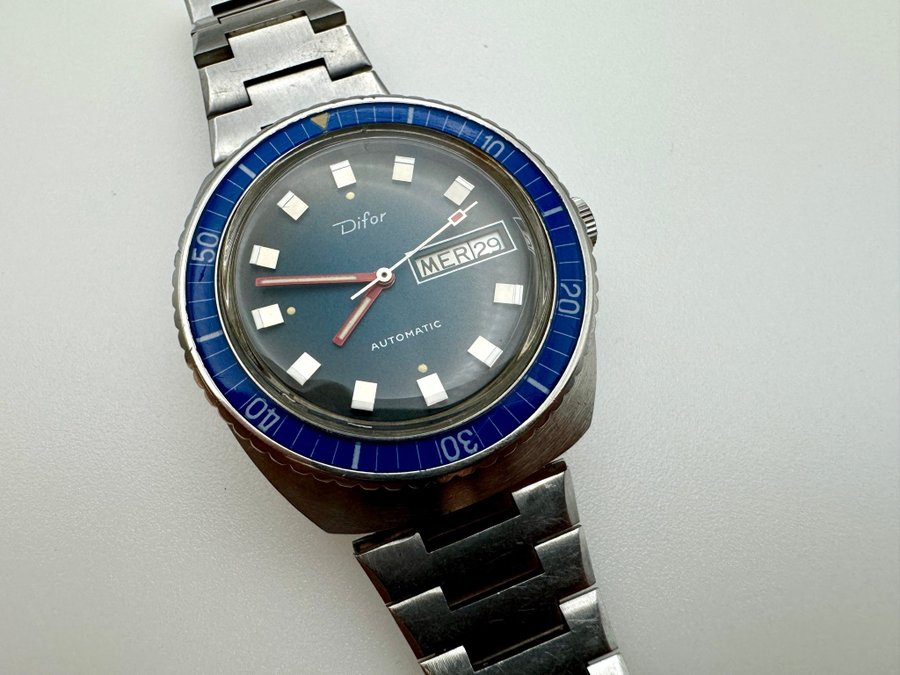 Difor Watch AUTOMATIC for Men DIVER 300 meters 1970s Steel Case