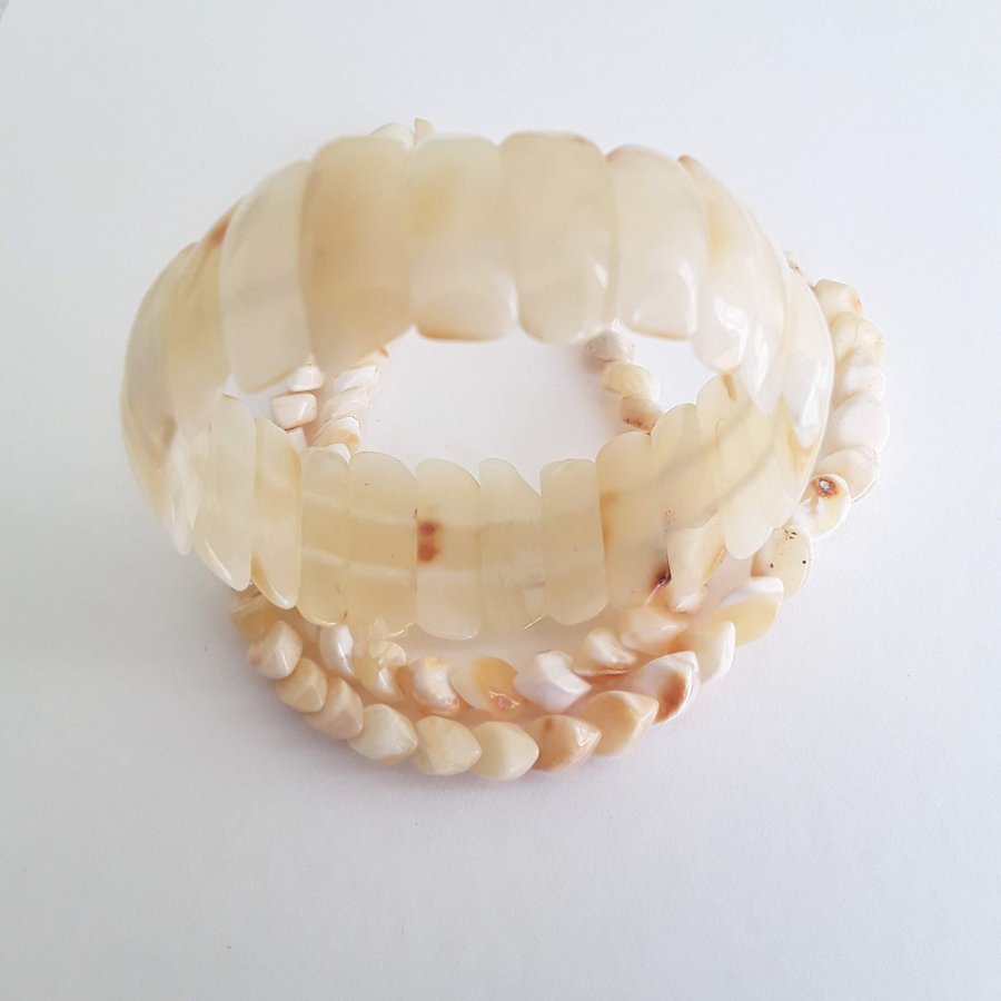 White Baltic amber gemstone jewelry set: stretchy bracelet and luxury necklace25