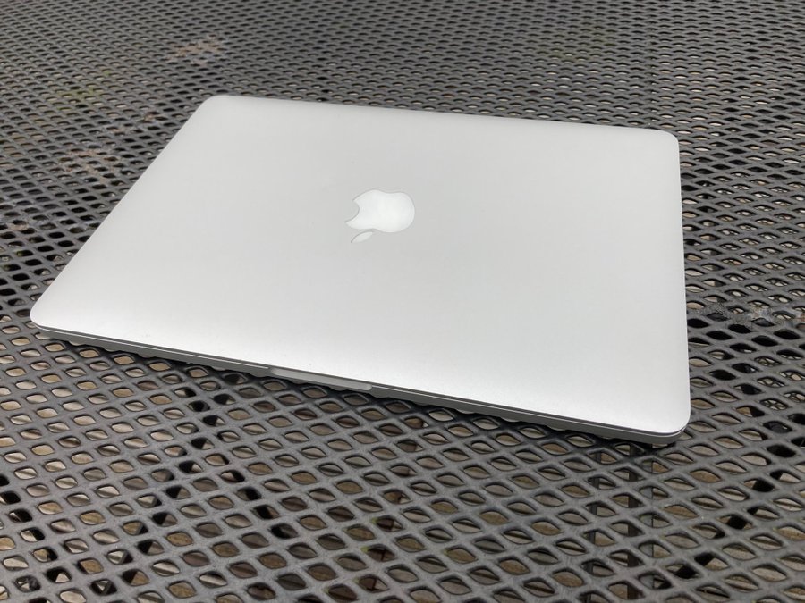 Apple Macbook Pro 2013 | 13 inch | 4GB RAM | Sonoma