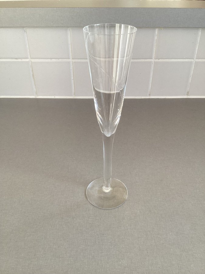 Line Kosta Boda Champagneglas