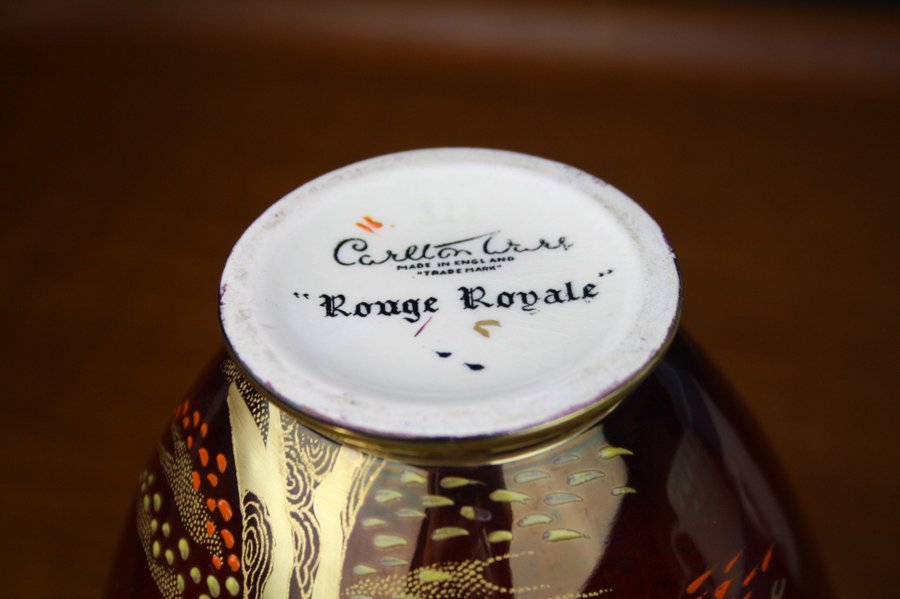 Vas/urna Carlton ware England Rouge Royale