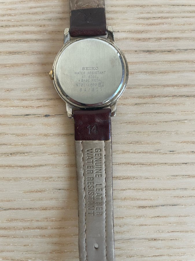 Seiko klocka med läderarmband