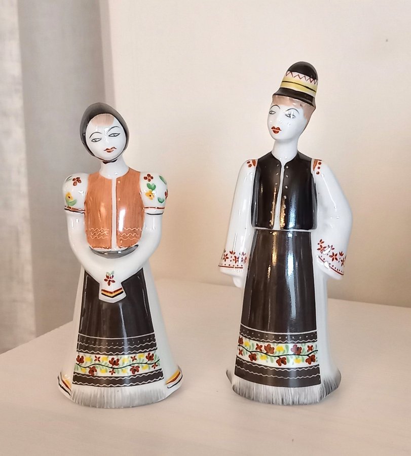 Hollohaza, Hungary vintage figurines handpainted porcelain