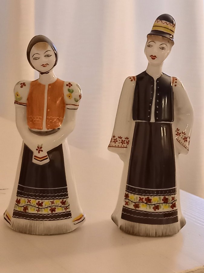 Hollohaza, Hungary vintage figurines handpainted porcelain