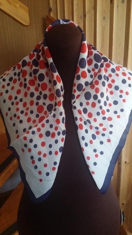 Sjal Scarf Tricel 60-tal POLKADOT 68 x 69 cm