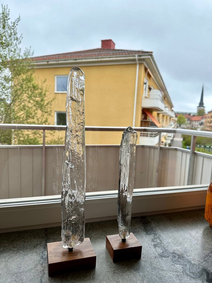 Bengt Edenfalk Skruf Kristall Obelisk Teak Skulptur Royal Crown Crystal