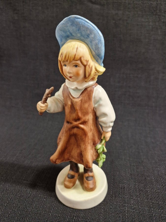Goebel pojken med kvisten porslin figurin Carl Larsson 1980-talet Tyskland