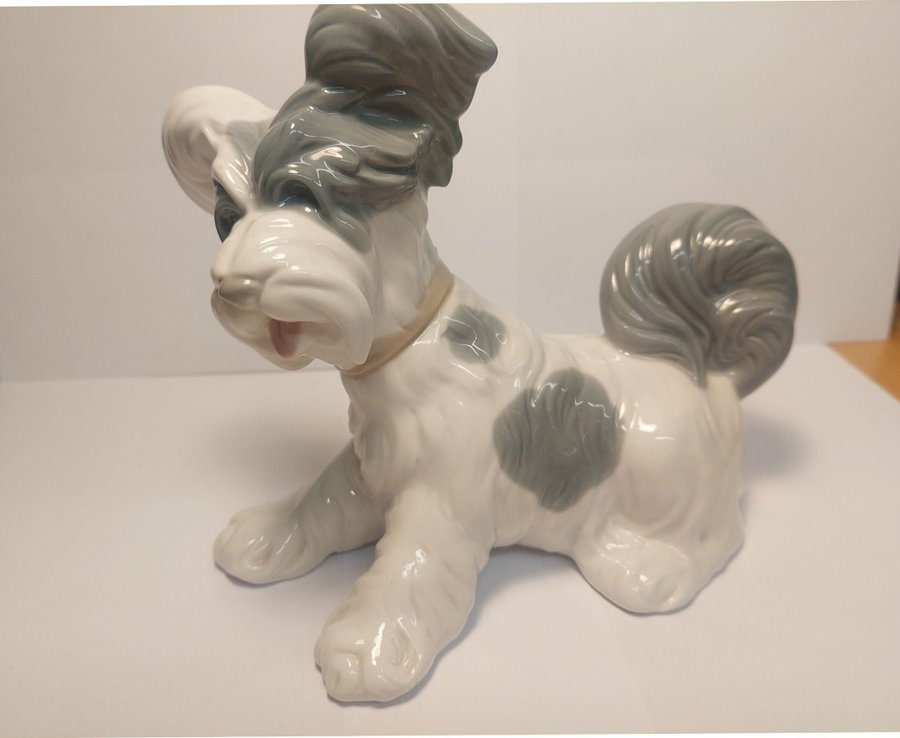 Lladro figurin Terrierhund (#4643) ~ Vintage ~ 1970