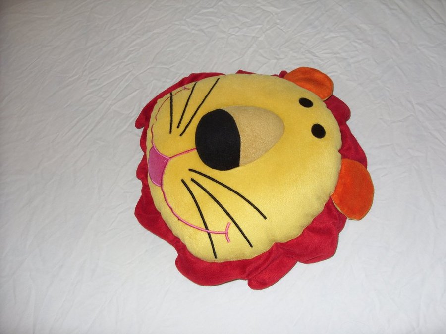 Lejon Kudde djungel djur 25 cm diameter Lion cushion decoration jungle animal