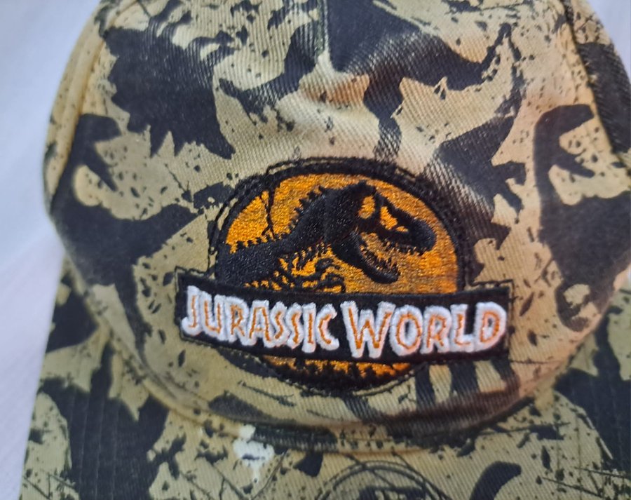 Keps Jurassic World  Jurassic Park baseball cap hat med slitage skador