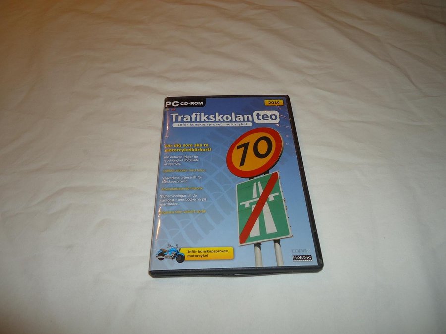 Trafikskolan TEO Motorcykel körkort teori skola år 2010 PC CD ROM Svensk Engelsk